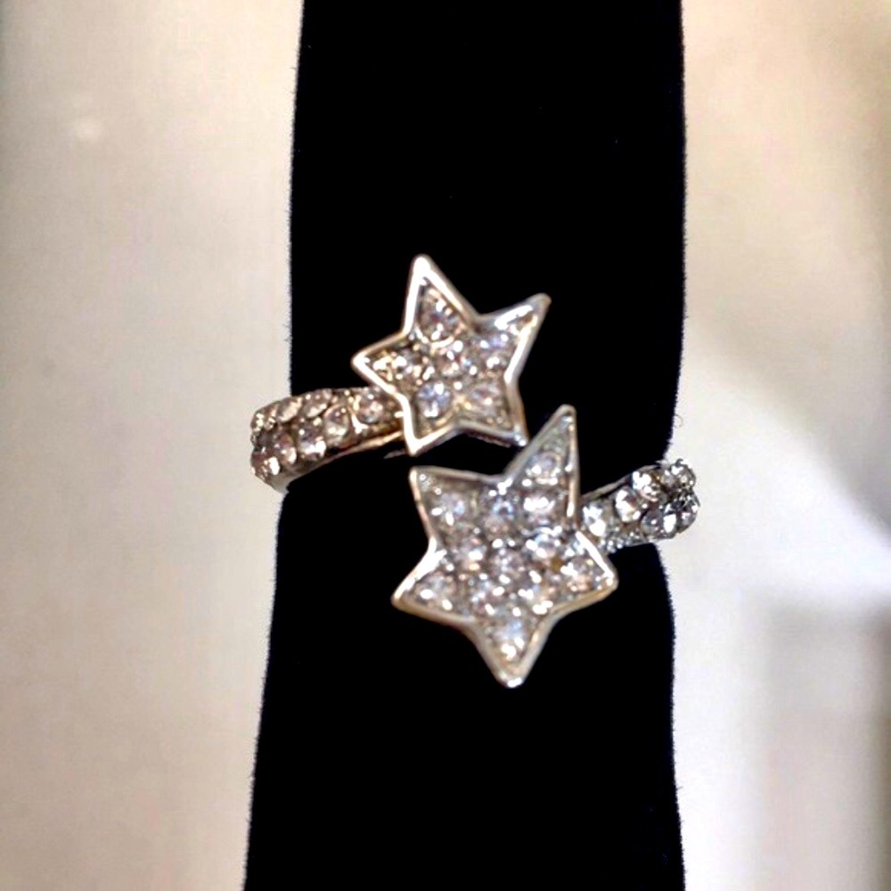 ❤️Beautiful Double Star Ring With CZ Stones - Picture 1 of 7